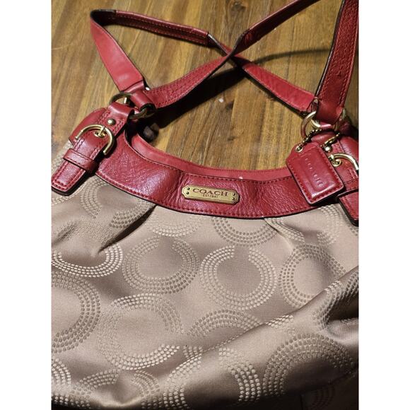 Coach Handbag Maggie Beige With OrangeRed Trim Size In Photos GUC 3 Compartment - Picture 1 of 13